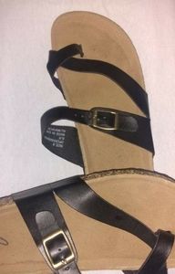 Bobbie Brooks black strap sandals  *004*